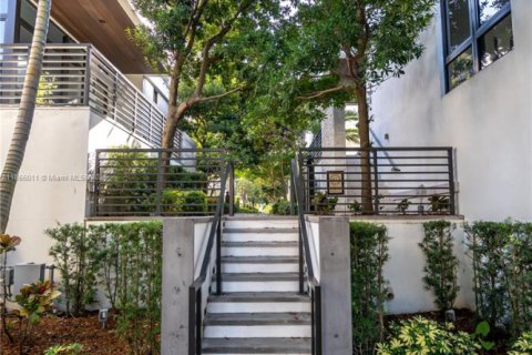 Купить виллу или дом в Дорал, Флорида 4 спальни, 264.21м2, № 1958430 - фото 5