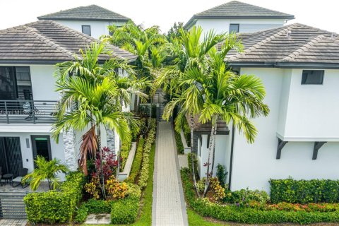 Купить виллу или дом в Дорал, Флорида 4 спальни, 264.21м2, № 1958430 - фото 2