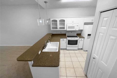 Купить кондоминиум в Сан-Сити-Центр, Флорида 3 комнаты, 100.33м2, № 1915747 - фото 10