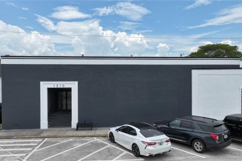 Propiedad comercial en alquiler en Melbourne, Florida № 1913917 - foto 8