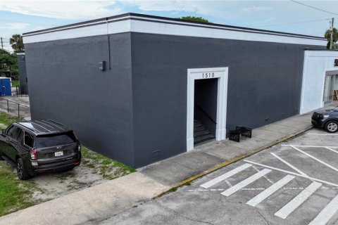 Propiedad comercial en alquiler en Melbourne, Florida № 1913917 - foto 6