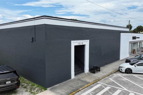 Propiedad comercial en alquiler en Melbourne, Florida № 1913917 - foto 3