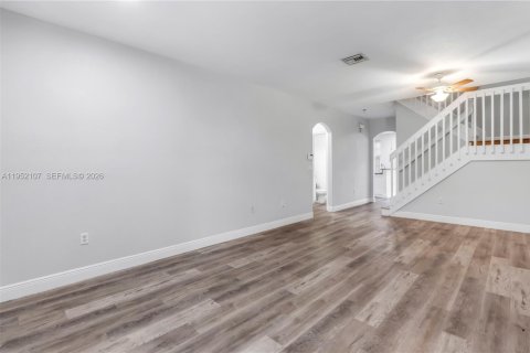 Adosado en alquiler en Miramar, Florida, 4 dormitorios, 168.62 m2 № 2006465 - foto 3