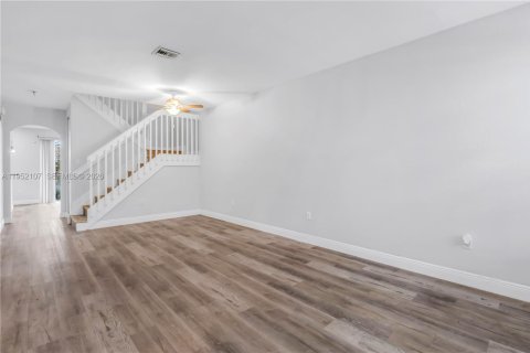 Adosado en alquiler en Miramar, Florida, 4 dormitorios, 168.62 m2 № 2006465 - foto 8