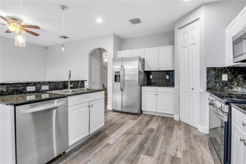 Adosado en alquiler en Miramar, Florida, 4 dormitorios, 168.62 m2 № 2006465 - foto 23