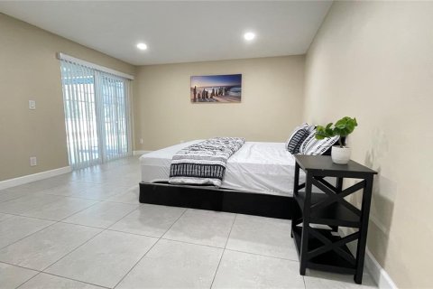 Casa en venta en Tampa, Florida, 3 dormitorios, 195.19 m2 № 1773762 - foto 23