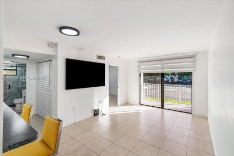 Condominio en venta en Miami, Florida, 2 dormitorios, 80.55 m2 № 2025152 - foto 22