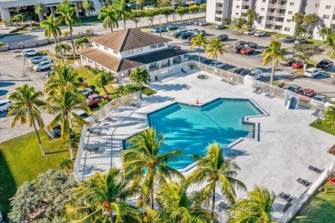 Condominio en venta en Miami, Florida, 2 dormitorios, 80.55 m2 № 2025152 - foto 12