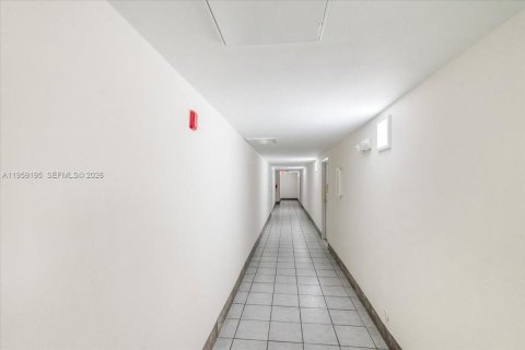 Condominio en venta en Miami, Florida, 2 dormitorios, 80.55 m2 № 2025152 - foto 3