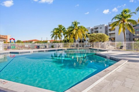 Condominio en venta en Miami, Florida, 2 dormitorios, 80.55 m2 № 2025152 - foto 6