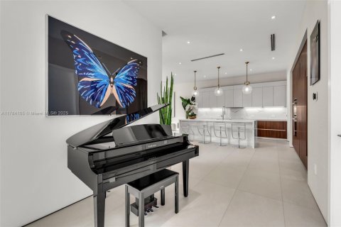 Casa en venta en Pinecrest, Florida, 6 dormitorios, 496.93 m2 № 1861919 - foto 15