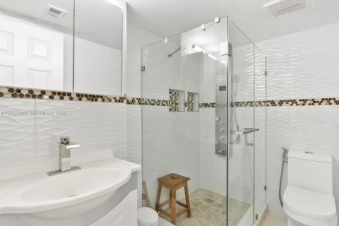 Copropriété à vendre à Aventura, Floride: 3 chambres, 221.76 m2 № 2262881 - photo 26