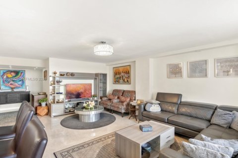 Copropriété à vendre à Aventura, Floride: 3 chambres, 221.76 m2 № 2262881 - photo 9