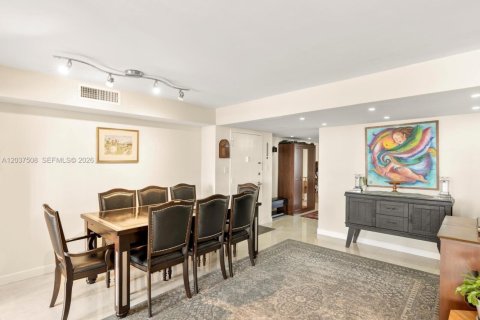 Copropriété à vendre à Aventura, Floride: 3 chambres, 221.76 m2 № 2262881 - photo 4