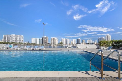 Copropriété à vendre à Aventura, Floride: 3 chambres, 221.76 m2 № 2262881 - photo 28