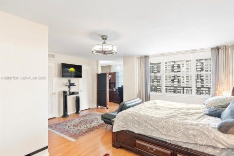 Copropriété à vendre à Aventura, Floride: 3 chambres, 221.76 m2 № 2262881 - photo 20