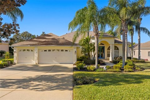 Villa ou maison à Dade City, Floride 4 chambres, 180.69 m2 № 2150817
