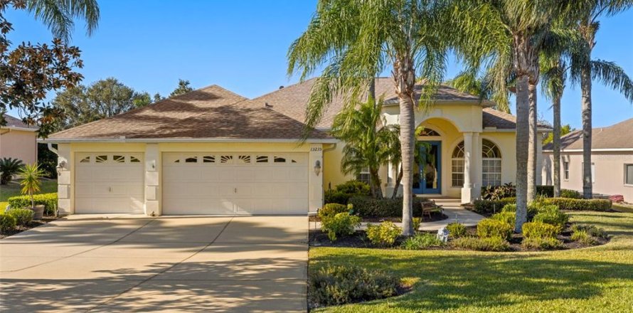 Villa ou maison à Dade City, Floride 4 chambres, 180.69 m2 № 2150817