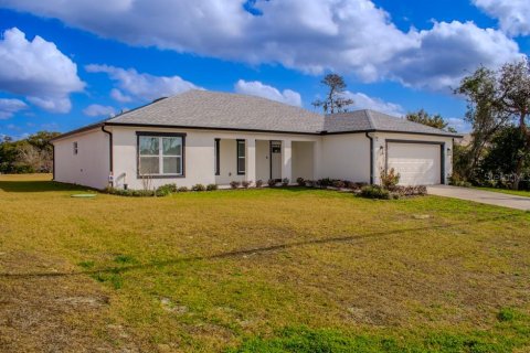 House in Spring Hill, Florida 3 bedrooms, 178 sq.m. № 2107622 - photo 2