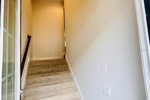Townhouse in Orlando, Florida 4 bedrooms, 158.4 sq.m. № 1898478 - photo 4