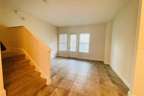 Townhouse in Orlando, Florida 4 bedrooms, 158.4 sq.m. № 1898478 - photo 6