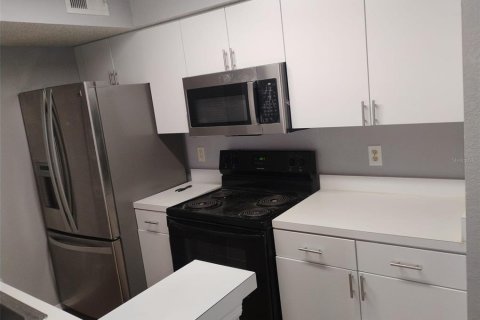 Condominio en venta en Kissimmee, Florida, 2 dormitorios, 95.32 m2 № 1628409 - foto 6