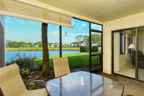 Condo in Sarasota, Florida, 2 bedrooms  № 1108326 - photo 18
