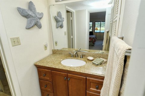 Condo in Sarasota, Florida, 2 bedrooms  № 1108326 - photo 10