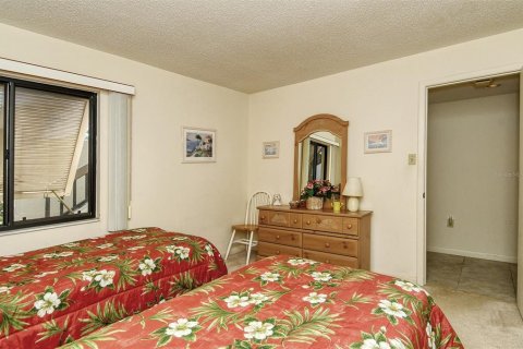 Condo in Sarasota, Florida, 2 bedrooms  № 1108326 - photo 12