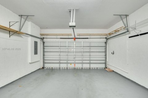 Townhouse in Homestead, Florida 3 bedrooms, 179.49 sq.m. № 1946155 - photo 29