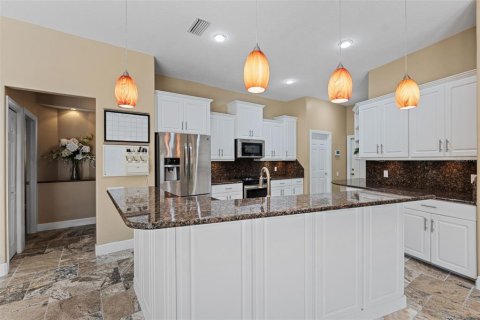 Casa en venta en Gulfport, Florida, 3 dormitorios, 256.41 m2 № 1765822 - foto 5