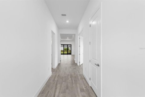 House in Lakewood Ranch, Florida 2 bedrooms, 193.24 sq.m. № 2287631 - photo 7