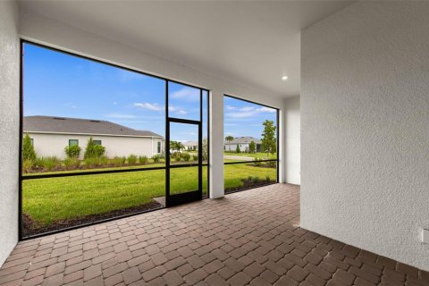 House in Lakewood Ranch, Florida 2 bedrooms, 193.24 sq.m. № 2287631 - photo 25