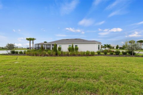 House in Lakewood Ranch, Florida 2 bedrooms, 193.24 sq.m. № 2287631 - photo 27