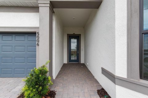 House in Lakewood Ranch, Florida 2 bedrooms, 193.24 sq.m. № 2287631 - photo 3