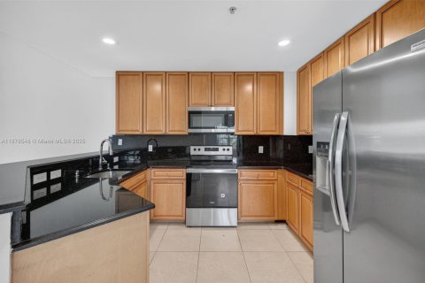 Townhouse in Pompano Beach, Florida 3 bedrooms, 210.7 sq.m. № 1921689 - photo 24
