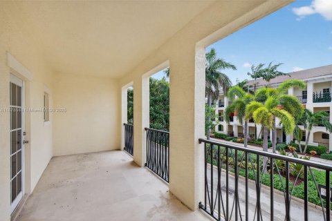 Townhouse in Pompano Beach, Florida 3 bedrooms, 210.7 sq.m. № 1921689 - photo 22