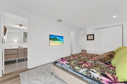 Townhouse in Oakland Park, Florida 3 bedrooms, 164.44 sq.m. № 1794833 - photo 13