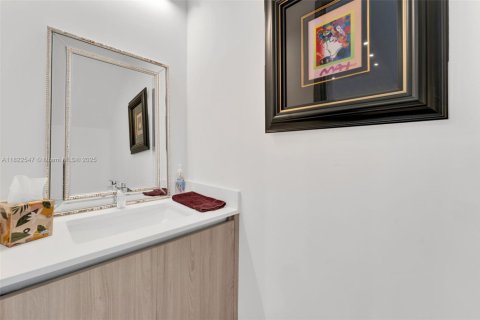 Townhouse in Oakland Park, Florida 3 bedrooms, 164.44 sq.m. № 1794833 - photo 12