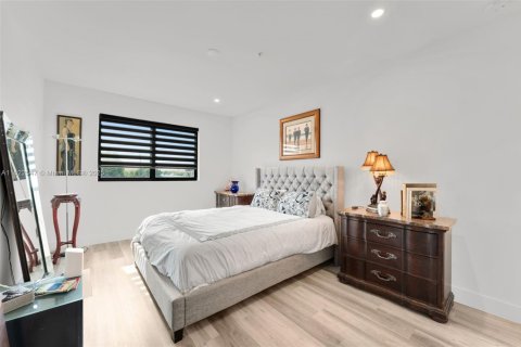 Townhouse in Oakland Park, Florida 3 bedrooms, 164.44 sq.m. № 1794833 - photo 19