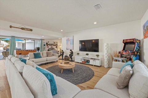 Casa en venta en Sarasota, Florida, 6 dormitorios, 301.84 m2 № 2266871 - foto 5