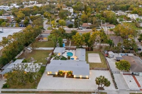 Casa en Sarasota, Florida 6 dormitorios, 301.84 m2 № 2266871