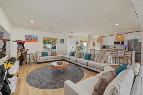 Casa en venta en Sarasota, Florida, 6 dormitorios, 301.84 m2 № 2266871 - foto 4