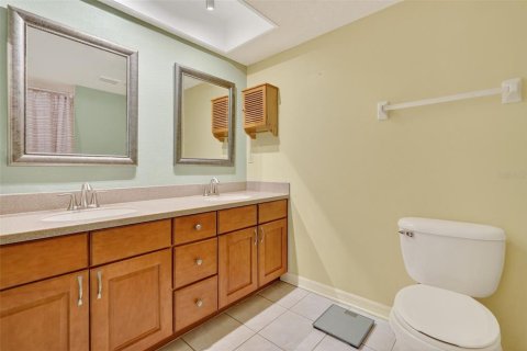 Townhouse in Seminole, Florida 3 bedrooms, 201.97 sq.m. № 2093091 - photo 22