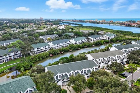 Townhouse in Seminole, Florida 3 bedrooms, 201.97 sq.m. № 2093091
