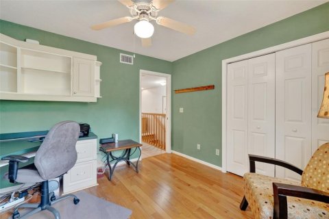 Townhouse in Seminole, Florida 3 bedrooms, 201.97 sq.m. № 2093091 - photo 16