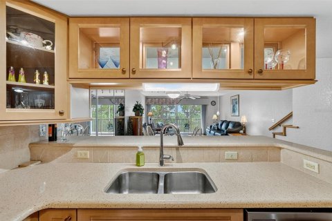 Townhouse in Seminole, Florida 3 bedrooms, 201.97 sq.m. № 2093091 - photo 7