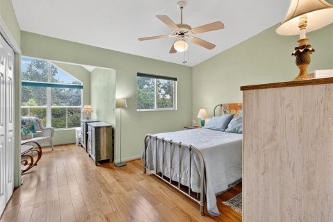 Townhouse in Seminole, Florida 3 bedrooms, 201.97 sq.m. № 2093091 - photo 25
