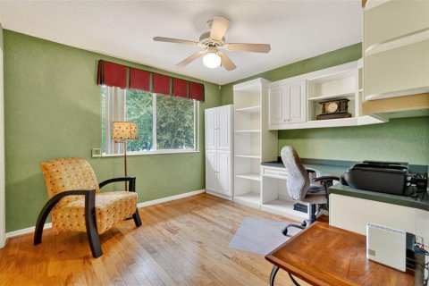 Townhouse in Seminole, Florida 3 bedrooms, 201.97 sq.m. № 2093091 - photo 15