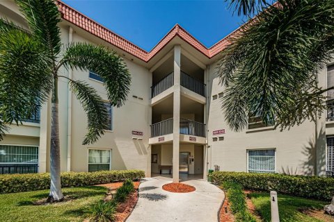 Condo in Dunedin, Florida, 2 bedrooms  № 1760627 - photo 5